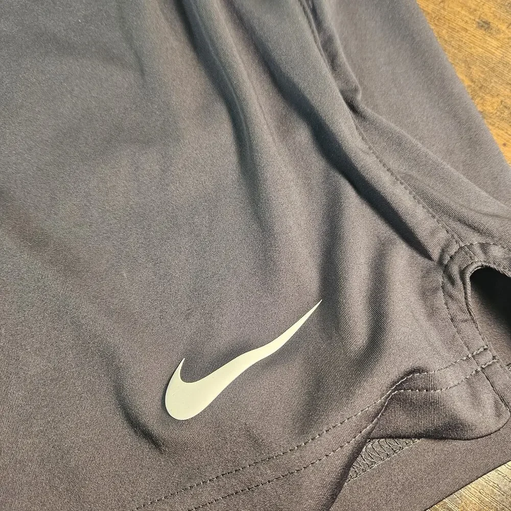 Nike pristine mint